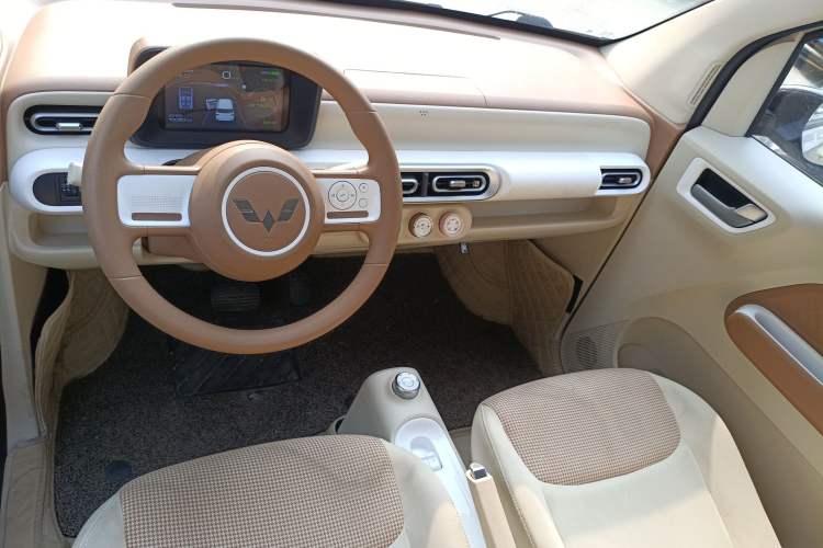 Used Wuling Hongguang MINIEV 2024 3rd Generation 215km Youth Edition
