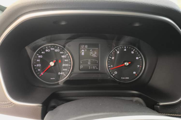 Used Roewe RX5 2018 20T Two-Wheel Drive Automatic Flagship Edition
