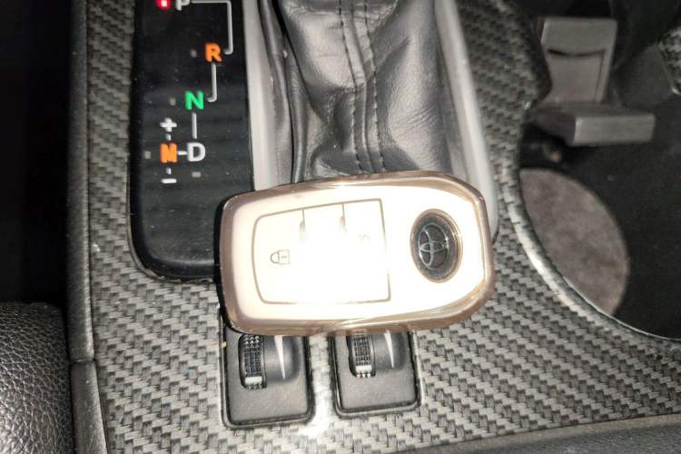 Used Toyota Highlander 2018 2.0T Four-Wheel Drive Prestige Version 7 Seats China V Emission Standard
