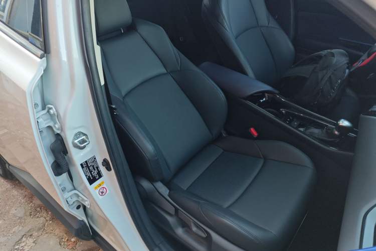 Used Toyota C-HR 2020 2.0L Leading Edition
