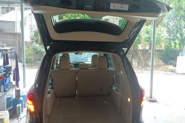 Used Toyota Highlander 2018 2.0T Four-Wheel Drive Prestige Version 7 Seats China VI Standard
