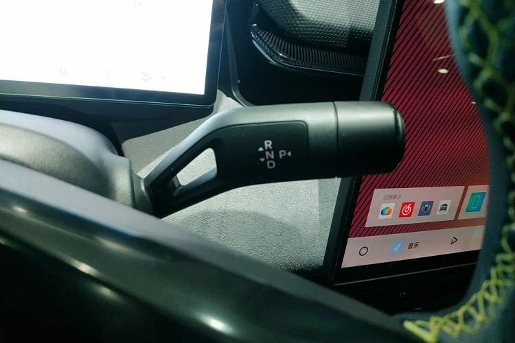 Used Lynk & Co 08 EM-P 2023 220km All-Wheel-Drive Performance Halo
