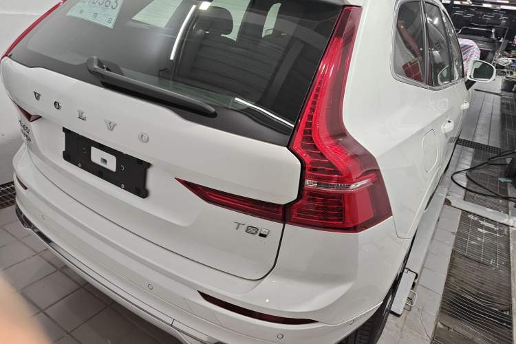 Used Volvo XC60 New Energy 2025 Plug-in Hybrid Long-Range All-Wheel Drive Smart Luxury Edition
