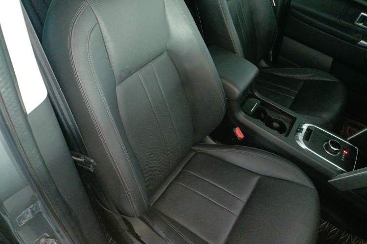 Used Land Rover Discovery Sport 2019 240 PS SE Version China VI Standard