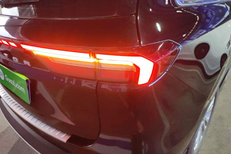 Used Ford Equator 2023 EcoBoost 225 Platinum Edition 7-Seater (2/3/2)