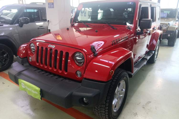 Used Jeep Wrangler 2014 2.8TD Sahara Four-Door Edition