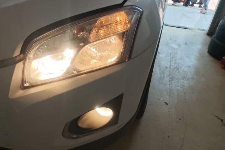 Used Chevrolet Trax 2016 1.4T Automatic Two-Wheel Drive Comfort Version with Sunroof
