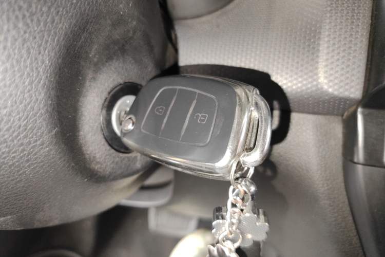 Used Hyundai Verna 2017 1.4L Automatic YueXiang Edition China V-standard
