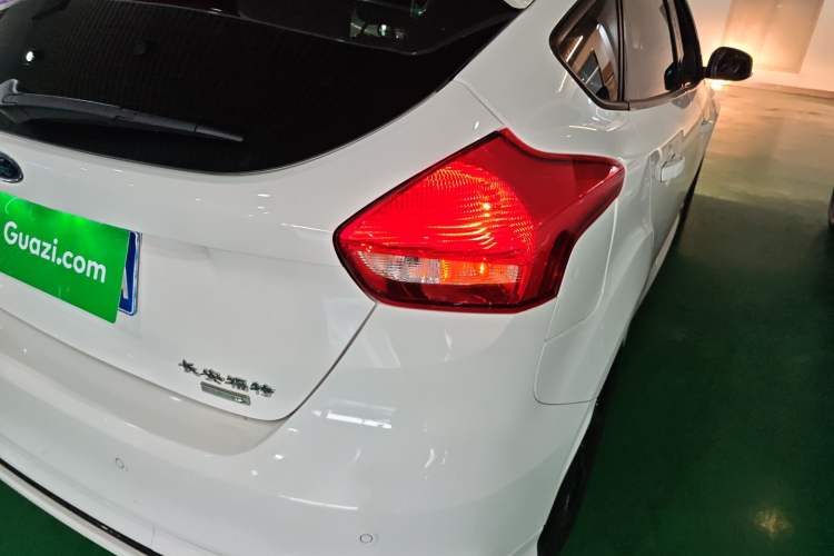 Used Ford Focus 2017 1.5T CTCC White and Black Limited Edition
