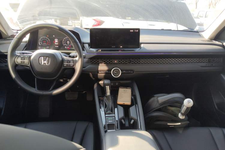 Used Honda Accord 2025 Sport Series 260TURBO Luxury Edition
