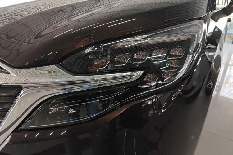 Used Buick GL8 2020 ES Land Cruiser 653T Comfort Edition