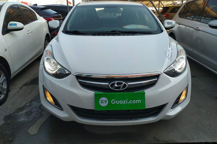 Used Hyundai Elantra 2015 1.6L Automatic Fashion Model