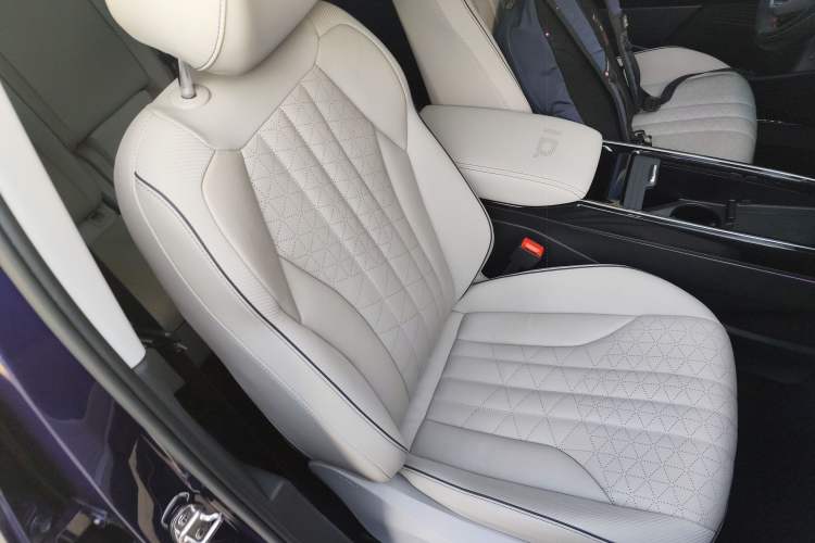 Used Volkswagen ID.6 X 2021 Pro Smart Long-Range Edition