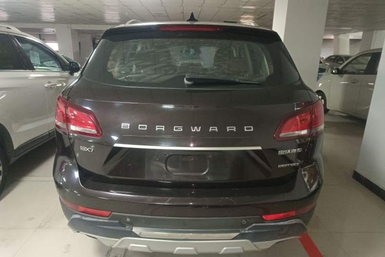 Used BORGWARD BX7 2016 28T Two-Wheel Drive Luxury Version 5 Seats
