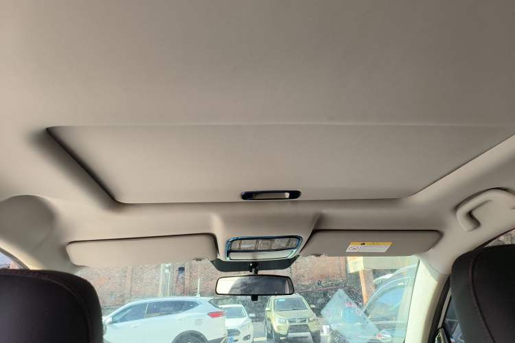 Used Changan CS75 2016 1.8T Automatic Elite Model China V Standard
