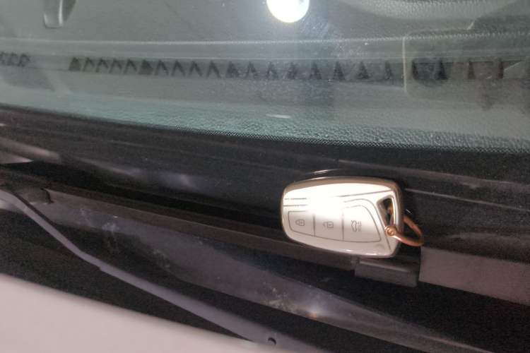 Used Hyundai Santa Fe 2017 2.0T Automatic Two-Wheel Drive Smart Version 7 Seats
