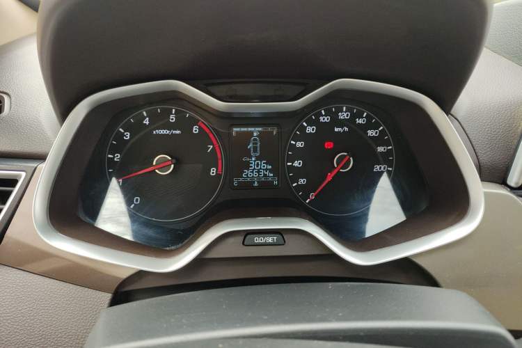 Used Baojun 310W 2017 1.5L Manual Comfort Version China VI Emission Standard