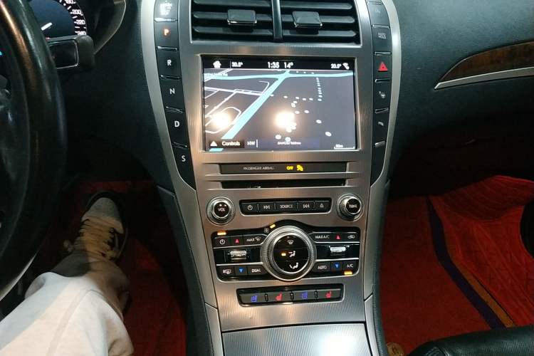 Used Lincoln MKZ 2017 2.0T Luxury Edition
