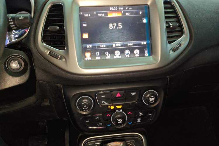 Used Jeep Compass 2017 200T Automatic Family Edition
