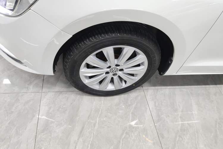 Used Volkswagen Bora 2016 1.6L manual Comfort trim level
