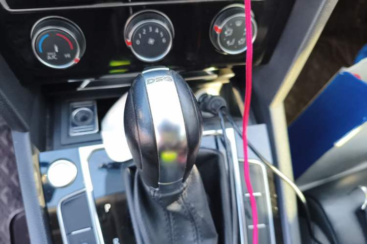 Used Volkswagen Magotan 2017 330TSI DSG Leading Model
