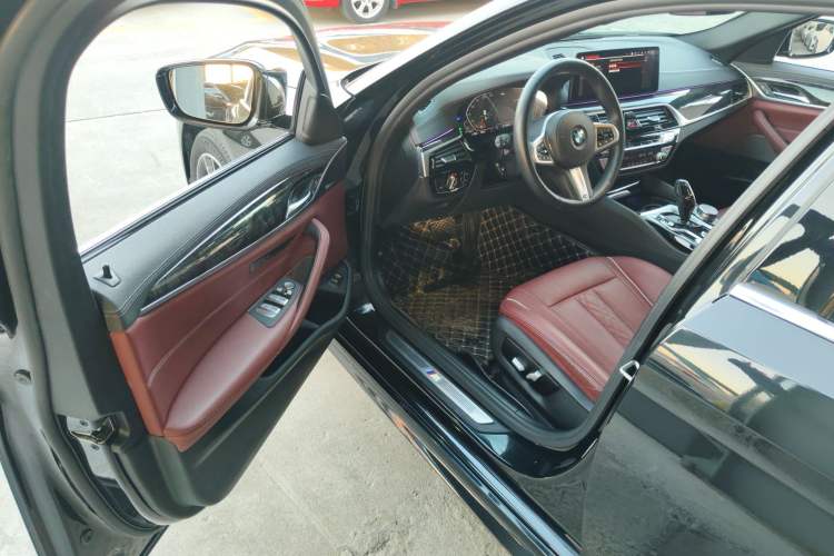 Used BMW 5 Series 2022 Restyled 525Li M Sport Package