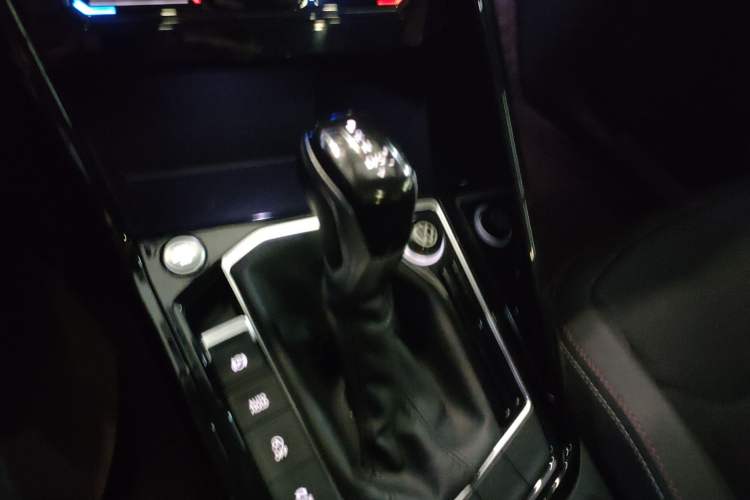 Used Volkswagen Tayron 2020 330TSI Two-Wheel Drive Luxury Smart Connectivity Version
