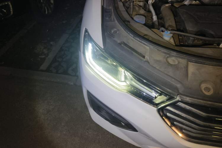 Used Haval H2s 2018 Blue Label 1.5T Dual-Clutch Fashion Edition
