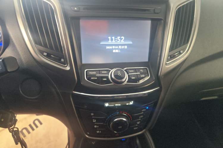 Used Changan CS75 2014 2.0L Manual Luxury Version China IV Standard