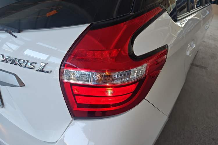 Used Toyota YARiS L 2019 1.5E CVT Dynamic Edition China VI compliant