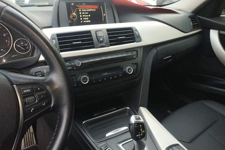 TDK.VehicleDetails.img