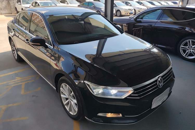 Used Volkswagen Magotan 2019 280TSI DSG Leading Model China V Standard
