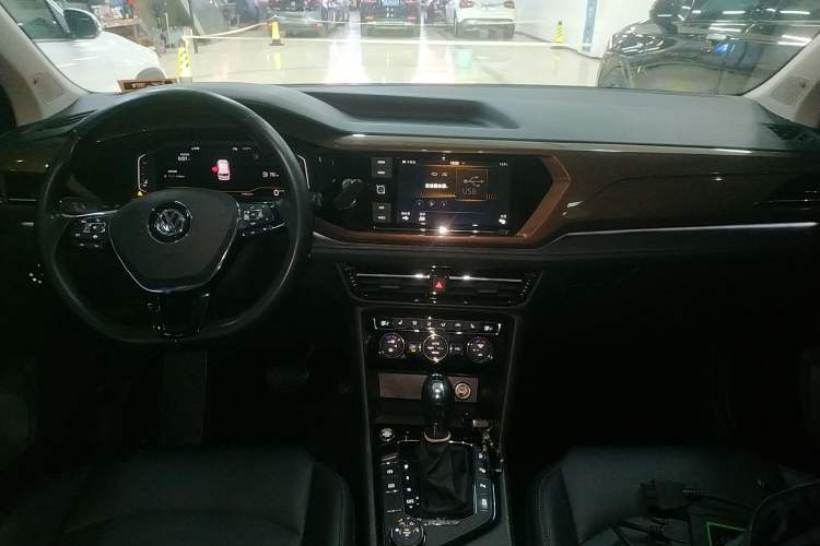 Used Volkswagen Tharu 2019 330TSI Four-Wheel Drive Flagship Model China VI Standard
