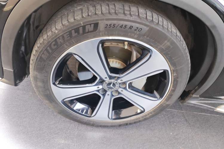 Used Mercedes-Benz GLC 2019 GLC 300 L 4MATIC Dynamic Model