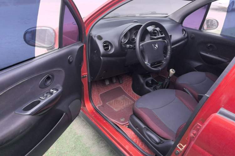 Used Baojun Lechi 2012 Revised Version 1.2L Manual Sports Edition Superior Type
