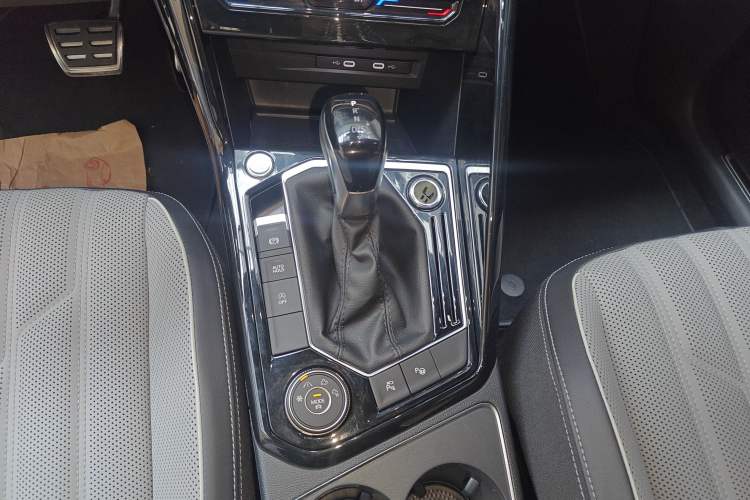 Used Volkswagen Tayron 2023 380TSI Four-Wheel Drive R-Line Pro Smart Edition
