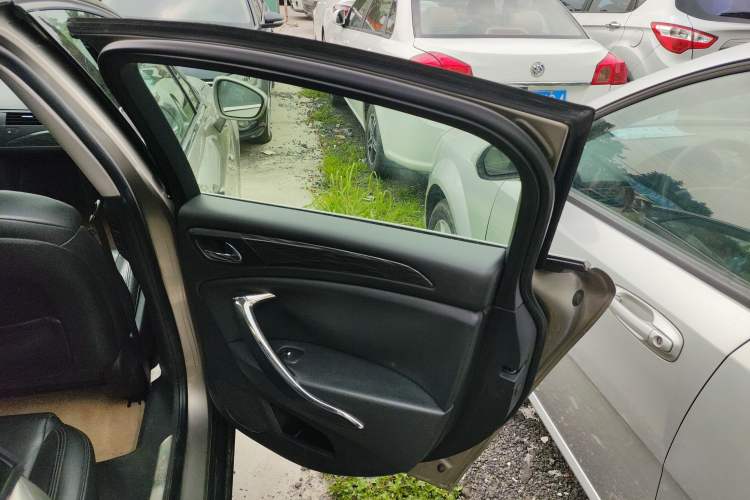 Used Citroen C5 2012 2.0L Automatic Luxury Edition
