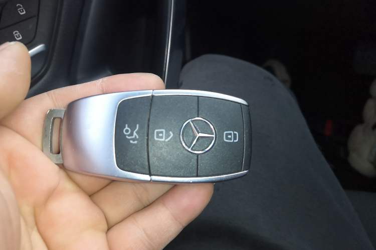 Used Mercedes-Benz A-Class 2020 Restyled A 200 L Sport Sedan Fashion Version
