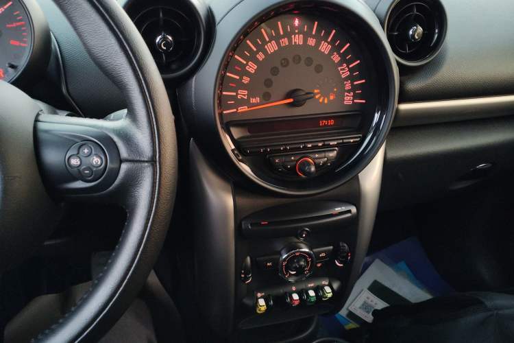 Used  Countryman 2014 1.6T COOPER ALL4 Fun

