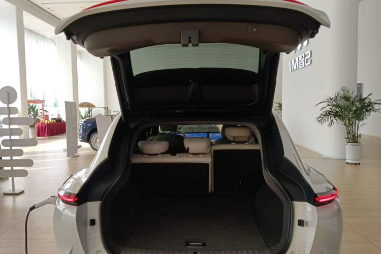 Used  LS7 2025 New Edition Ultra
