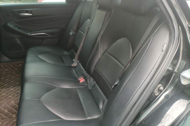 Used Toyota Avalon 2019 2.0L Ambition Edition China VI
