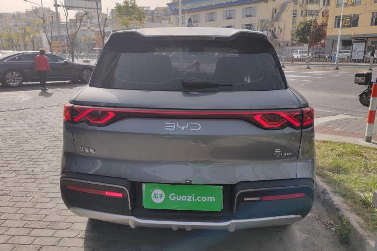 Used BYD Yuan UP 2024 401KM Leading Edition
