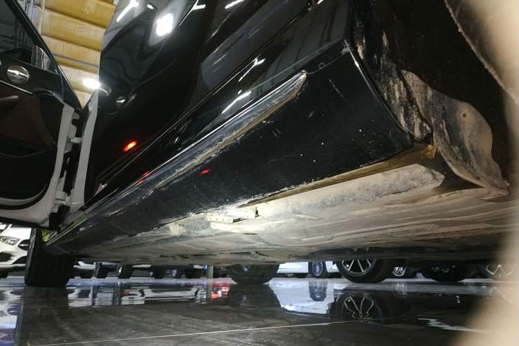 Used Mercedes-Benz E-Class 2020 E 300 L Sporty and Stylish Model
