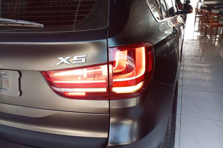 Used BMW X5 2017 xDrive28i
