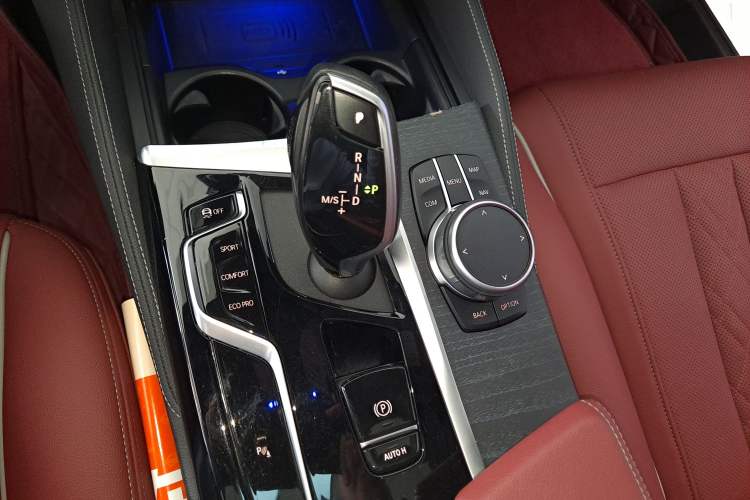 Used BMW 5 Series 2022 Restyled 530Li Leading Edition M Sport Package