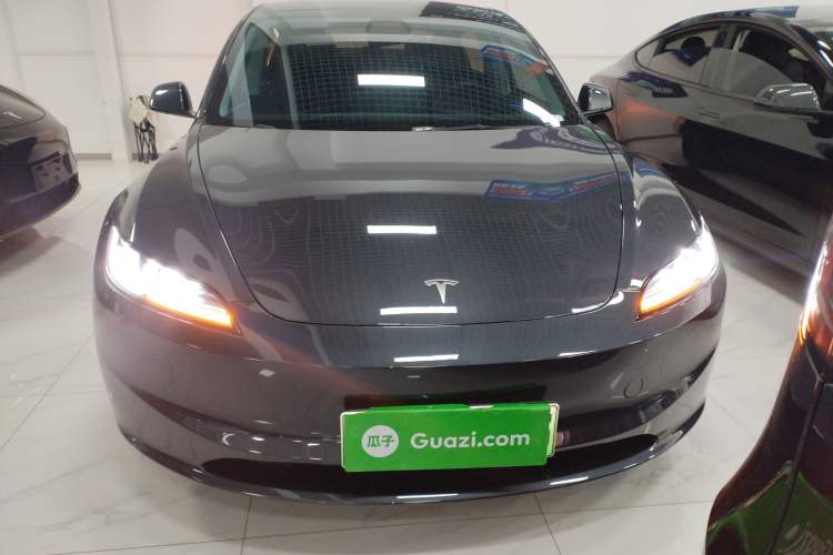 Used Tesla Model 3 2025 Rear-Wheel-Drive Version