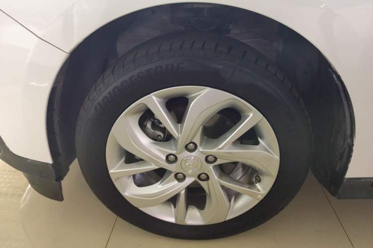 Used Buick Velite 6 2023 430km Range Commuter Version
