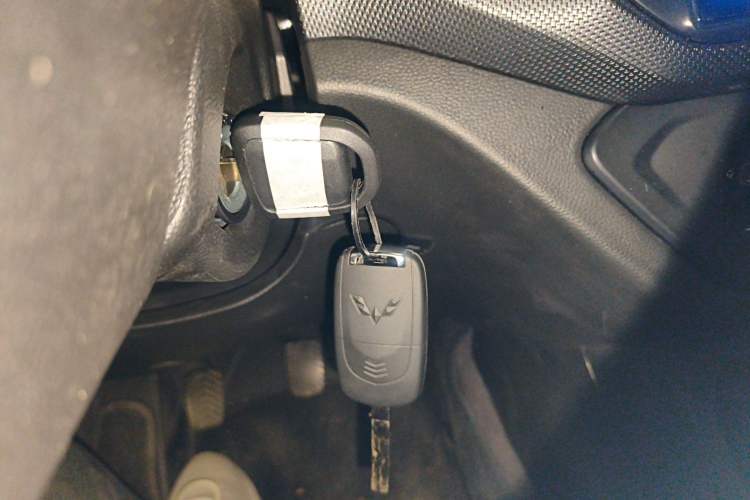 Used Wuling Hongguang 2021 1.5L Revised S Base Version with Electric Power Steering LAR
