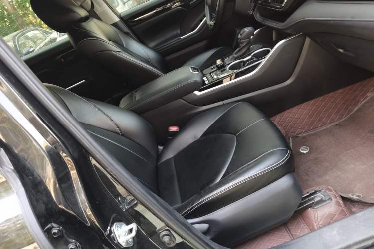 Used Toyota Highlander 2022 Dual-Engine 2.5L 4x4 Elite Edition 7-Seater