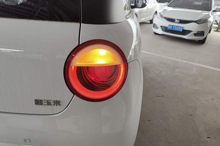 TDK.VehicleDetails.img